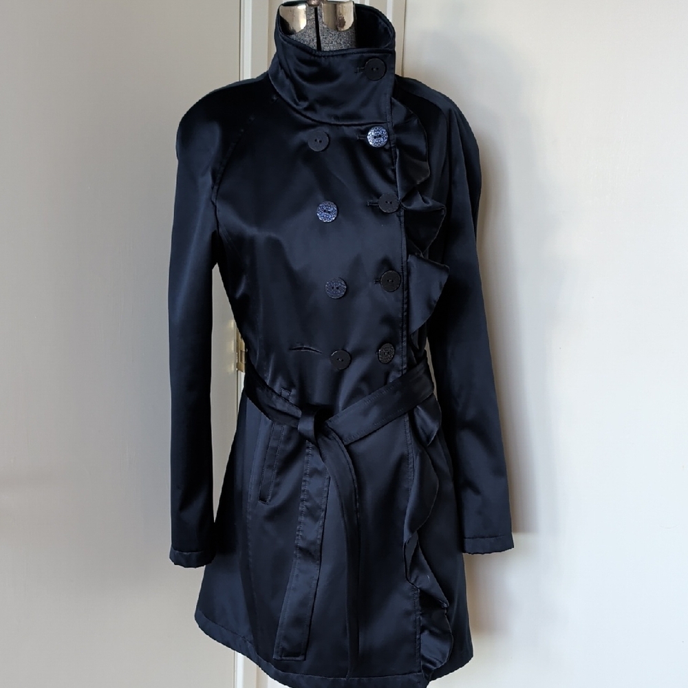 TAHARI Dark blue satin short coat with ruffle detail